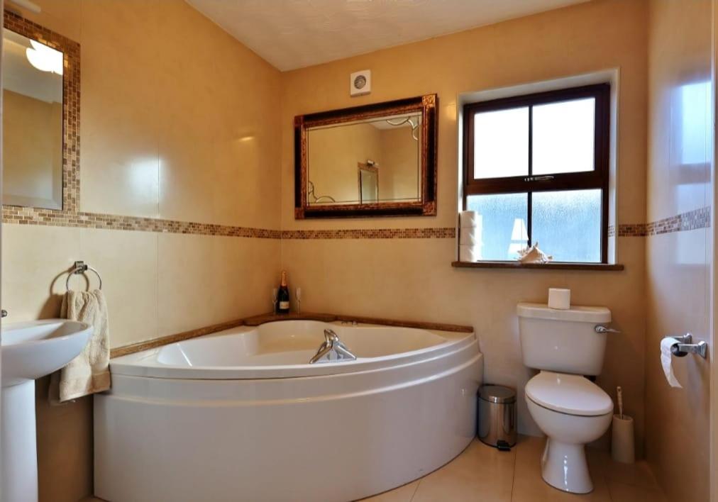 דולין The Cliffs Of Moher Holiday House מראה חיצוני תמונה